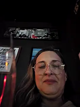 bellafortune69 online show from June 13, 2026, 3:04 am
