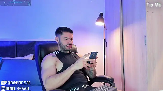 thiago ferrari  online show from May 29, 2026, 12:41 am