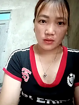 Nunaa2x online show from May 8, 2026, 5:02 am