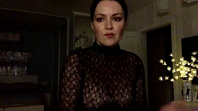 Snapshot of Ivoryne chatting on March 3, 2026, 10:04 pm Ivoryne online show from March 3, 2026, 10:04 pm