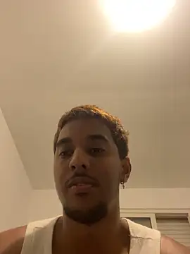 Axel black10 online show from February 10, 2026, 7:29 pm