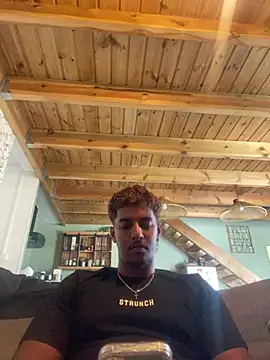 Axel black10 online show from April 2, 2026, 7:39 am