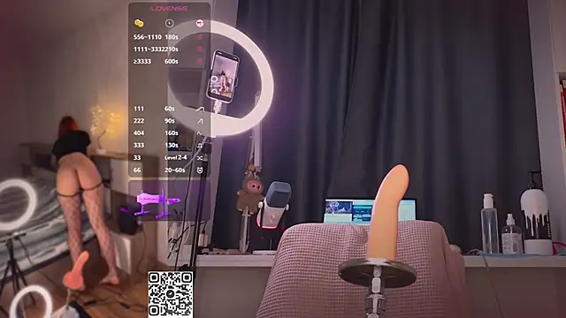 yourfox Alice  online show from April 17, 2026, 7:22 am