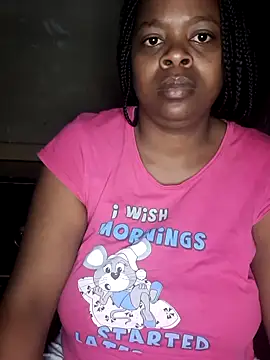 Snapshot of bigboobylicious chatting on February 10, 2026, 8:02 pm bigboobylicious online show from February 10, 2026, 8:02 pm