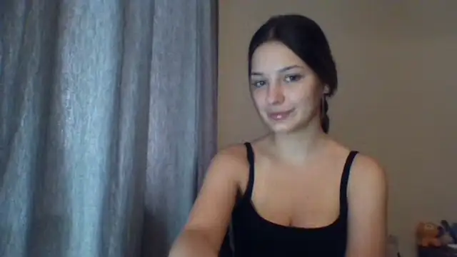 Snapshot of EvelineMagnetic chatting on July 25, 2026, 2:25 pm EvelineMagnetic online show from July 25, 2026, 2:25 pm