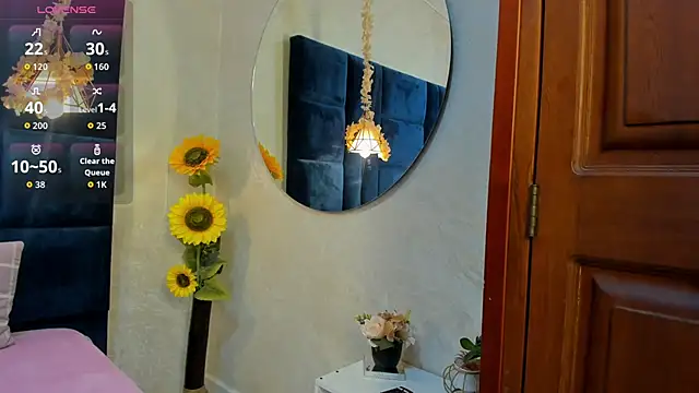 Snapshot of Laura_Miller1 chatting on March 12, 2026, 8:04 pm Laura Miller1 online show from March 12, 2026, 8:04 pm