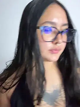 Snapshot of Diosa_lunar1 chatting on July 5, 2026, 8:27 pm Diosa lunar1 online show from July 5, 2026, 8:27 pm