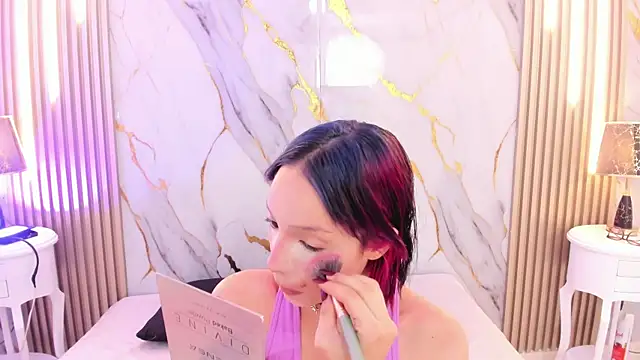 LaxiZoe online show from February 19, 2026, 8:38 pm