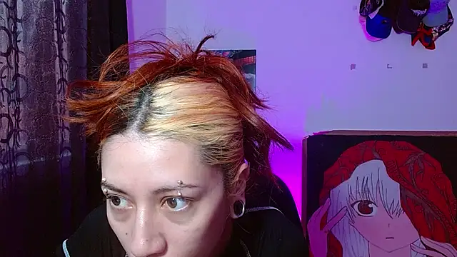 kittymiauu444 online show from April 14, 2026, 12:33 pm