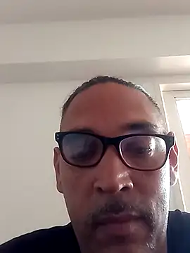 Snapshot of Big_vittollo chatting on February 16, 2026, 8:27 pm Big vittollo online show from February 16, 2026, 8:27 pm