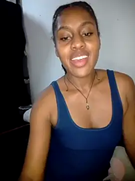 Snapshot of NicolVegaa chatting on May 6, 2026, 3:24 am NicolVegaa online show from May 6, 2026, 3:24 am