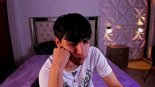 IamJuanJoc online show from March 12, 2026, 3:45 am