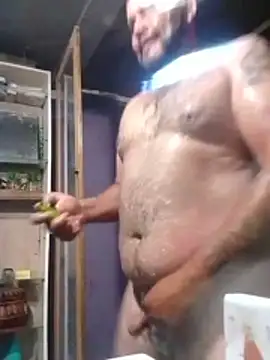 Snapshot of Guanatos13 chatting on March 17, 2026, 10:02 pm Guanatos13 online show from March 17, 2026, 10:02 pm