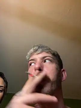 Snapshot of HoneybeeDiamonds chatting on March 7, 2026, 4:20 am HoneybeeDiamonds online show from March 7, 2026, 4:20 am