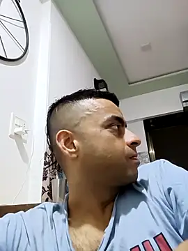 Snapshot of ashleellaunda7582 chatting on April 1, 2026, 2:25 pm ashleellaunda7582 online show from April 1, 2026, 2:25 pm