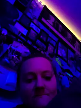 Snapshot of DisireAfterDark chatting on February 22, 2026, 2:26 pm DisireAfterDark online show from February 22, 2026, 2:26 pm