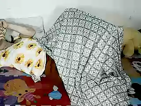 Snapshot of xxhotamizinggirl chatting on February 7, 2026, 12:14 am xxhotamizinggirl online show from February 7, 2026, 12:14 am