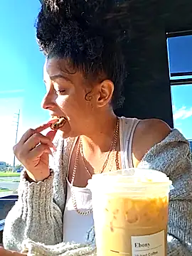 tastesosweet online show from April 29, 2026, 11:22 pm