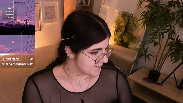 Snapshot of Siena_aa chatting on June 22, 2026, 3:25 am Siena aa online show from June 22, 2026, 3:25 am