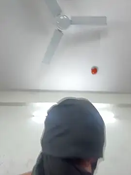 Cutenikkibaby online show from February 16, 2026, 6:42 am