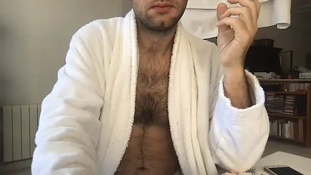 Snapshot of nnatural94 chatting on January 11, 2026, 9:36 am nnatural94 online show from January 11, 2026, 9:36 am