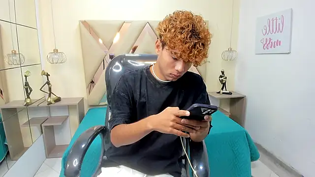 Anyelo Twink online show from January 18, 2026, 4:11 pm