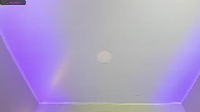 Snapshot of lilith_petit_ chatting on July 10, 2026, 1:14 pm lilith petit online show from July 10, 2026, 1:14 pm