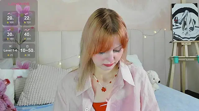 Snapshot of AdeleSilvy chatting on July 16, 2026, 1:44 am AdeleSilvy online show from July 16, 2026, 1:44 am