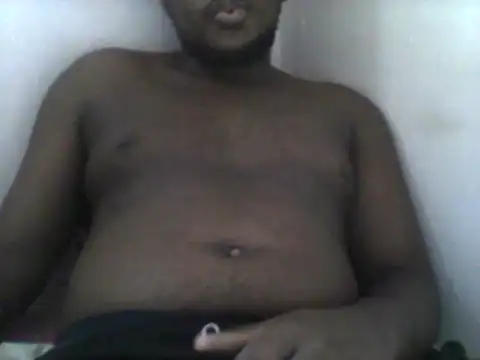 Snapshot of handsomeguy02 chatting on April 2, 2026, 2:15 pm handsomeguy02 online show from April 2, 2026, 2:15 pm