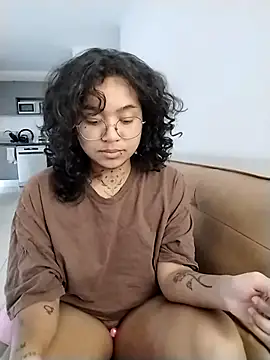 therealsun8 online show from February 6, 2026, 9:23 am