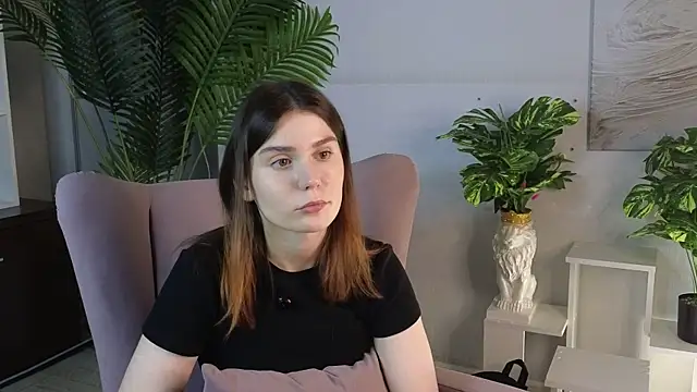 Snapshot of RickiHamelinck chatting on January 13, 2026, 9:14 am RickiHamelinck online show from January 13, 2026, 9:14 am