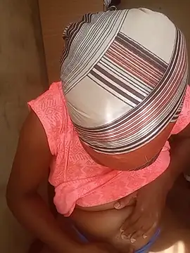 Princess2002Electron online show from March 3, 2026, 8:42 am