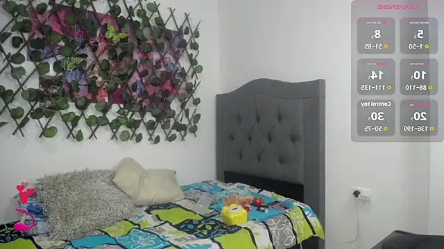 tifanny chambers online show from February 17, 2026, 7:09 pm