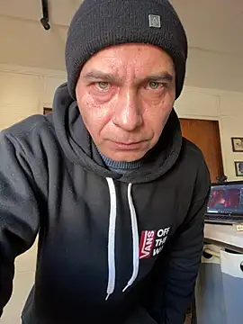 Snapshot of dogfrota chatting on June 25, 2026, 5:28 pm dogfrota online show from June 25, 2026, 5:28 pm