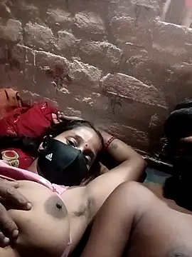 Shivanisingh4 online show from April 23, 2026, 4:09 pm