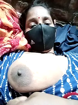 Shivanisingh4 online show from April 24, 2026, 8:28 am