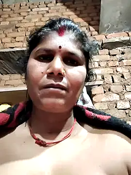 Hot di97 online show from February 6, 2026, 8:12 pm