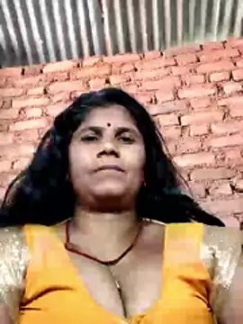 Hot di97 online show from April 2, 2026, 5:05 am