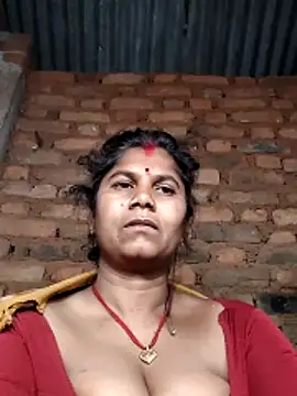 Hot di97 online show from April 10, 2026, 10:58 pm