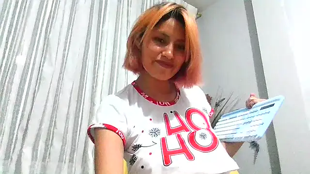 Snapshot of mindymiaw chatting on June 11, 2026, 3:37 am mindymiaw online show from June 11, 2026, 3:37 am