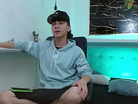 XanderGrey8 online show from February 3, 2026, 7:08 pm