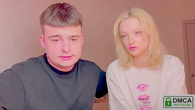 your molly mark  online show from April 16, 2026, 8:42 pm