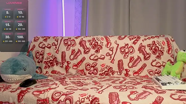 first mark online show from April 18, 2026, 7:58 pm