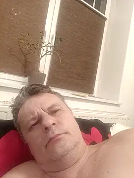 Borgio123 online show from April 13, 2026, 7:52 pm