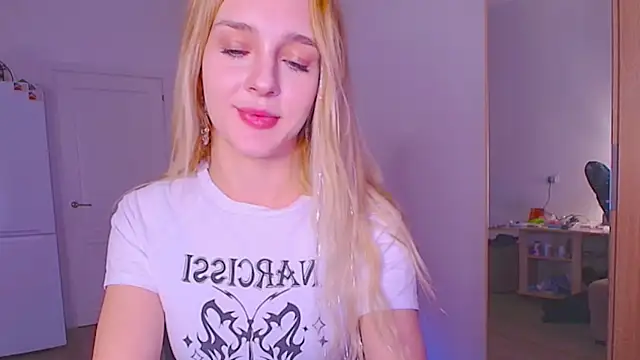 sailormoon666  online show from January 18, 2026, 10:13 pm