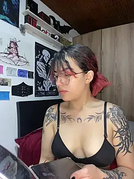 Snapshot of neo_vampy chatting on February 22, 2026, 10:41 pm neo vampy online show from February 22, 2026, 10:41 pm