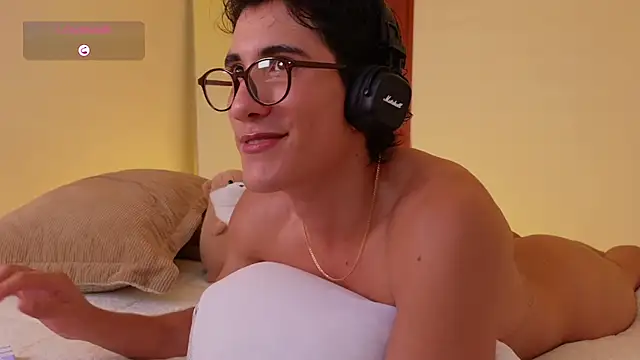 Snapshot of emilio_rivs chatting on February 25, 2026, 10:41 pm emilio rivs online show from February 25, 2026, 10:41 pm