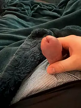 Snapshot of BadBear_17 chatting on January 14, 2026, 7:25 am BadBear 17 online show from January 14, 2026, 7:25 am