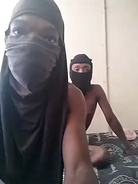 FINEBABYWOLF online show from April 9, 2026, 8:09 am