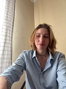  Crystal 2 online show from February 4, 2026, 9:04 am